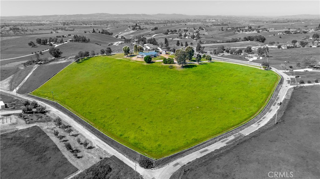 1876 Rancho Lomas Way San Miguel, CA 93451 - Photo 4 of 75