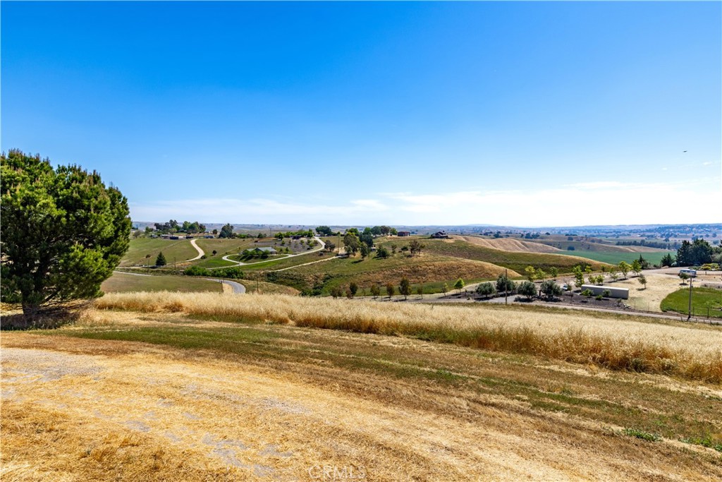 1876 Rancho Lomas Way San Miguel, CA 93451 - Photo 56 of 75