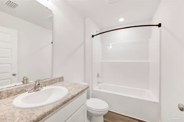 $2,350 | 6304 Firefly Drive, Milton, FL 32583