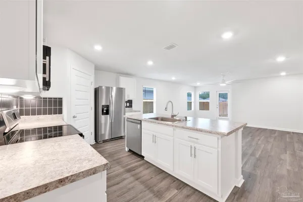 $2,350 | 6304 Firefly Drive, Milton, FL 32583