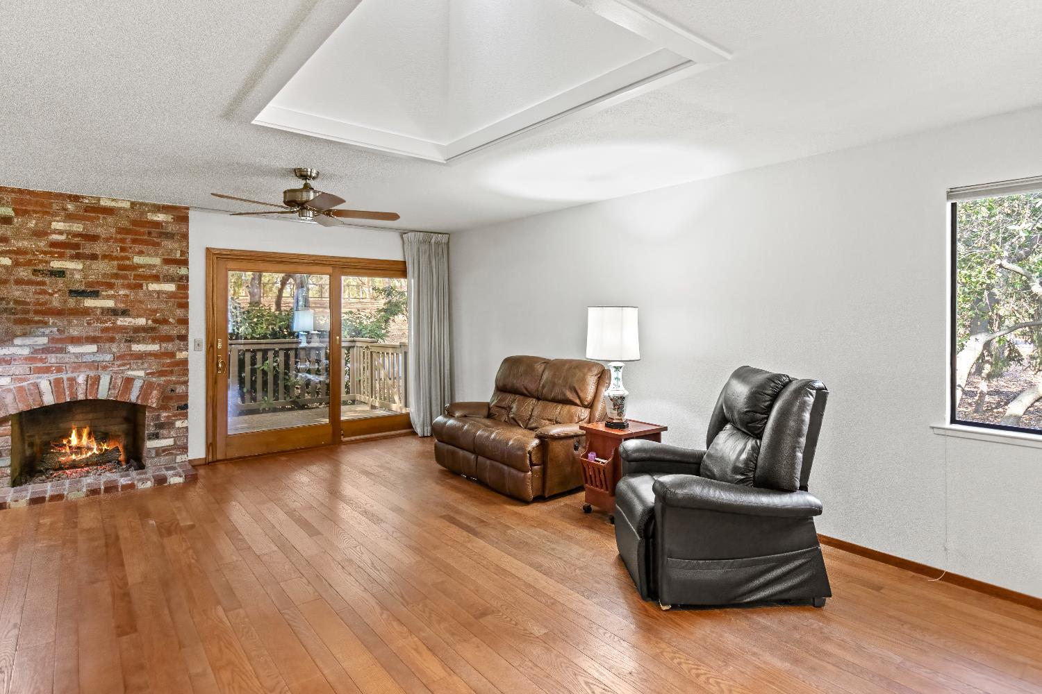 6543 Crosswoods Circle Citrus Heights, CA 95621 - Photo 14 of 33 a living room with furniture and a fireplace
