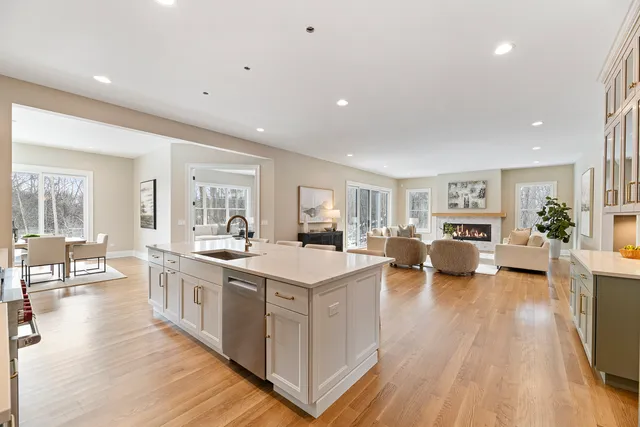 $2,899,000 | 213 Northampton Lane, Lincolnshire, IL 60069