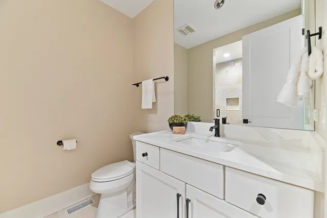 $2,899,000 | 213 Northampton Lane, Lincolnshire, IL 60069