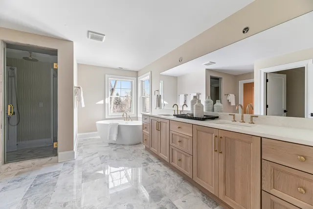 $2,899,000 | 213 Northampton Lane, Lincolnshire, IL 60069