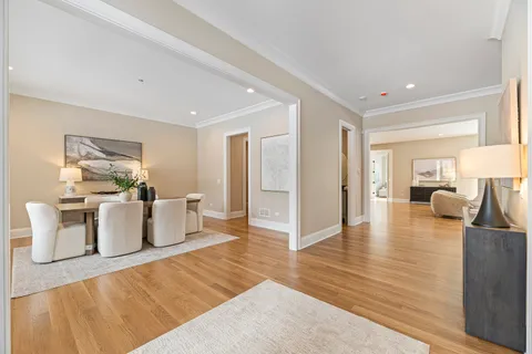 $2,899,000 | 213 Northampton Lane, Lincolnshire, IL 60069