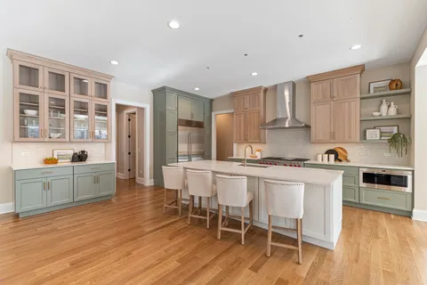 $2,899,000 | 213 Northampton Lane, Lincolnshire, IL 60069