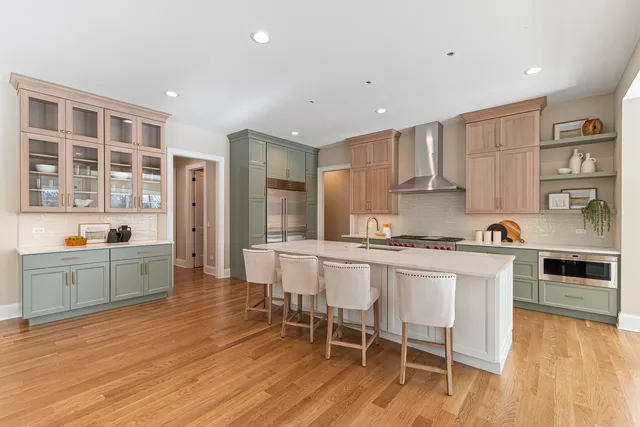 $2,899,000 | 213 Northampton Lane, Lincolnshire, IL 60069