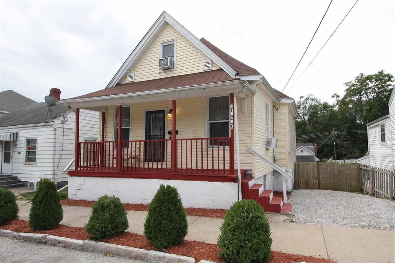 727 East 7th Street Alton, IL 62002 - Photo 1 of 21 Gallery Image 1
