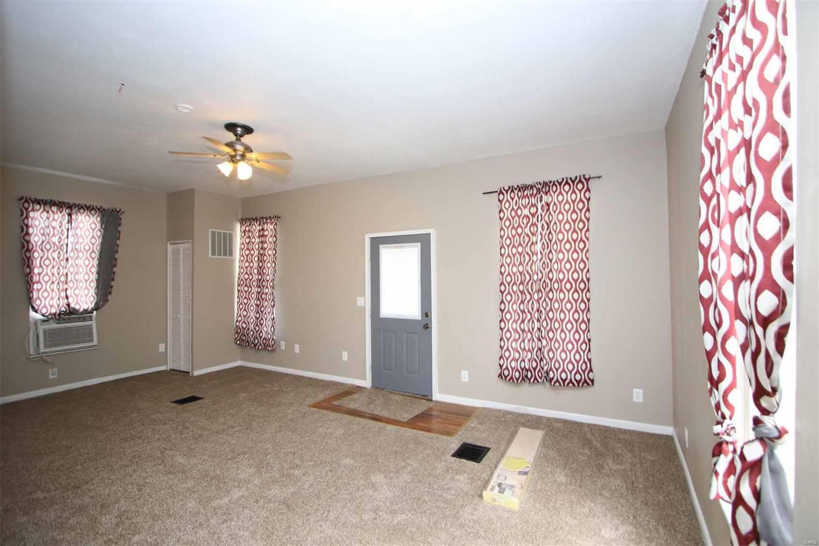 727 East 7th Street Alton, IL 62002 - Photo 8 of 21 Gallery Image 8