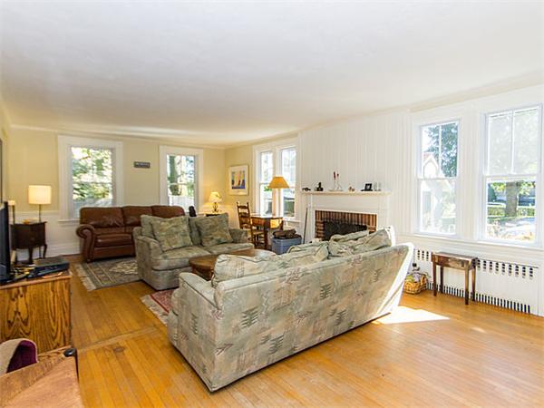 1 Poplar Street Stoneham, MA 02180 - Photo 10 of 16 Gallery Image 10