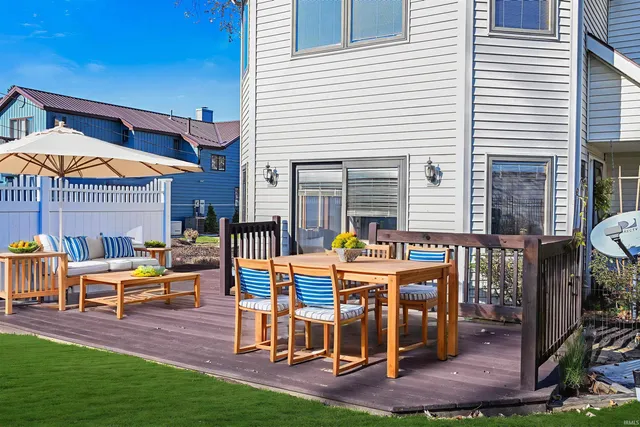 $1,699,000 | 6458 East Waco Drive, Syracuse, IN 46567