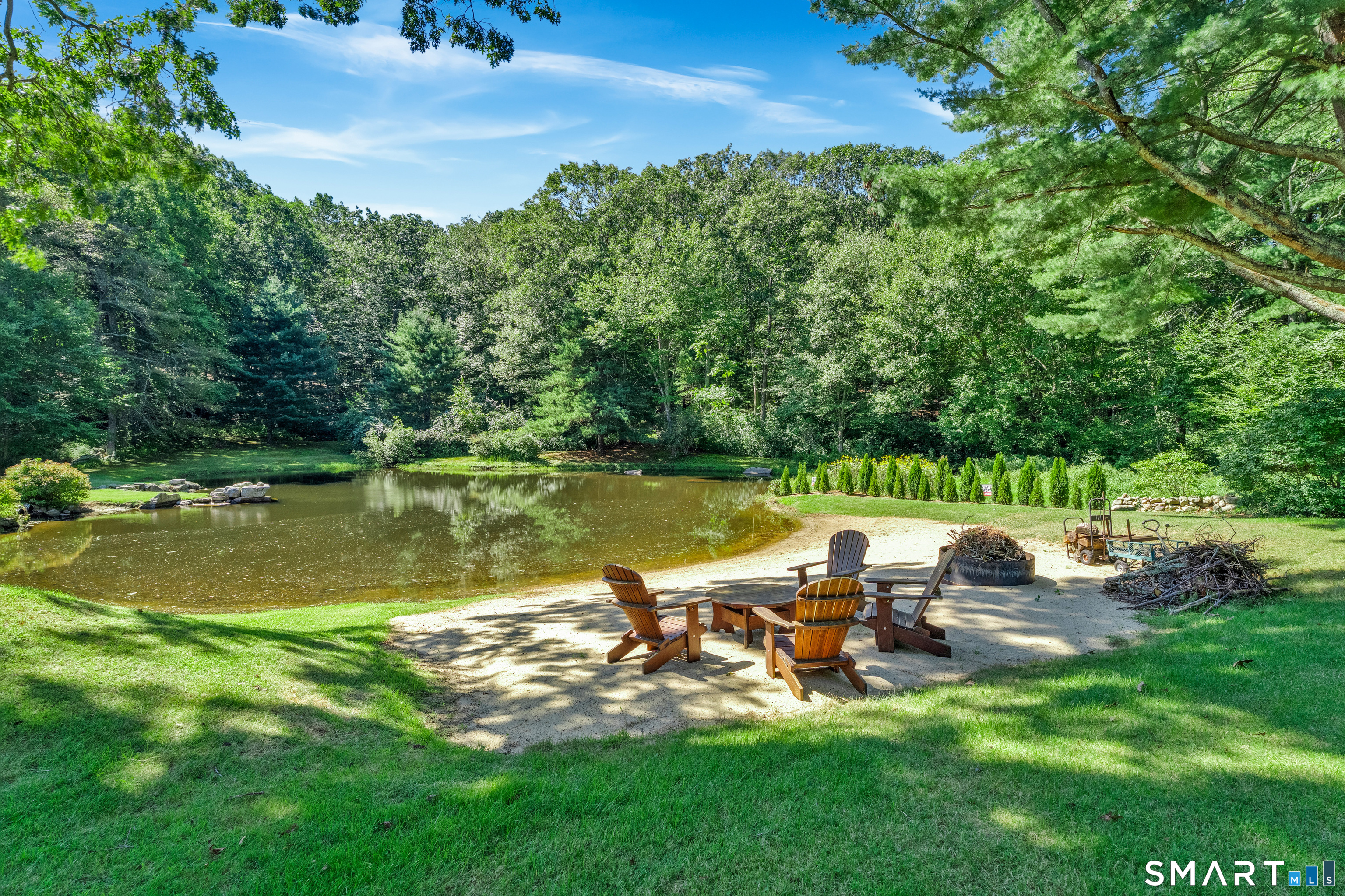 901 River Road Groton, CT 06355 - Photo 3 of 40 Gallery Image 3