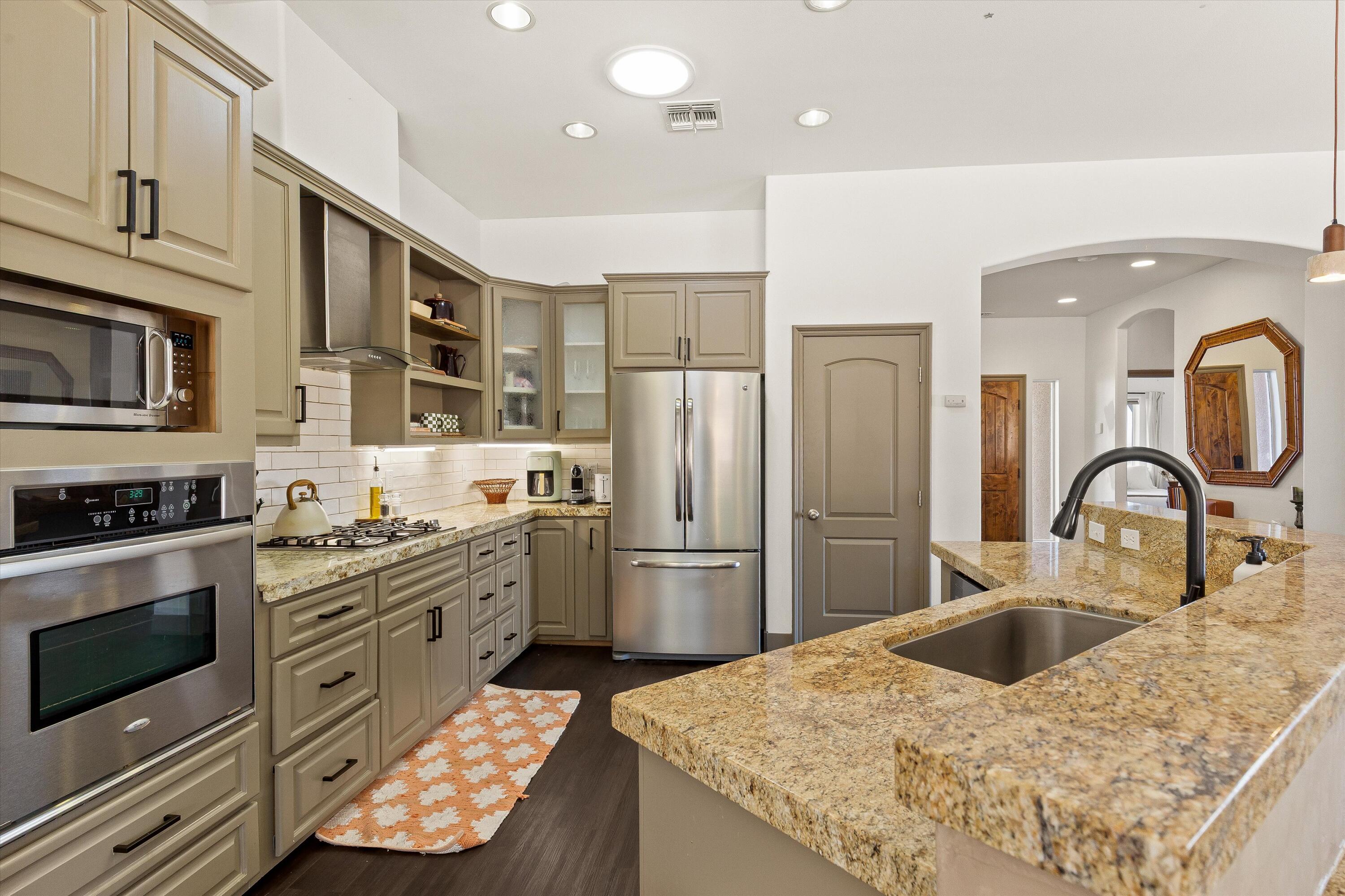 60377 Pueblo Trail Joshua Tree, CA 92252 - Photo 15 of 57 Kitchen