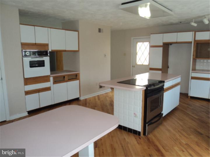 123 Risbon Road Honey Brook, PA 19344 - Photo 12 of 22 Kitchen