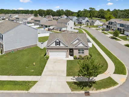 $389,900 | 2013 Tate Farm Lane, White House, TN 37188
