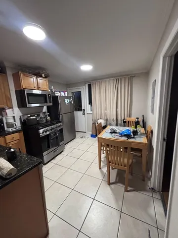 $2,975 | 59 Division Street, Unit 3, Chelsea, MA 02150