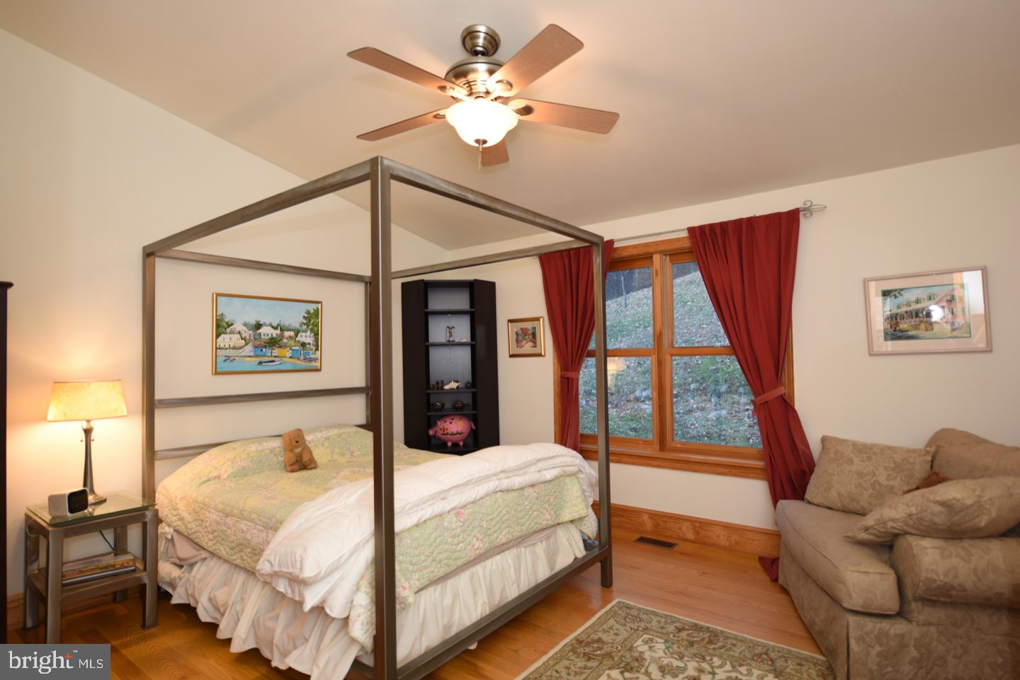 670 Keyser Run Road Washington, VA 22747 - Photo 18 of 30 Bedroom 2 of 3