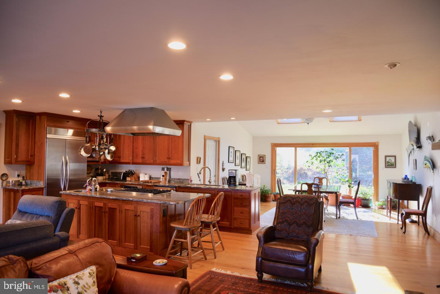 670 Keyser Run Road Washington, VA 22747 - Photo 6 of 30 Overview of Family/Dining Area
