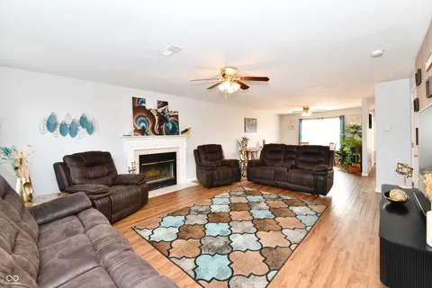 $282,500 | 2541 Braxton Drive, Indianapolis, IN 46229