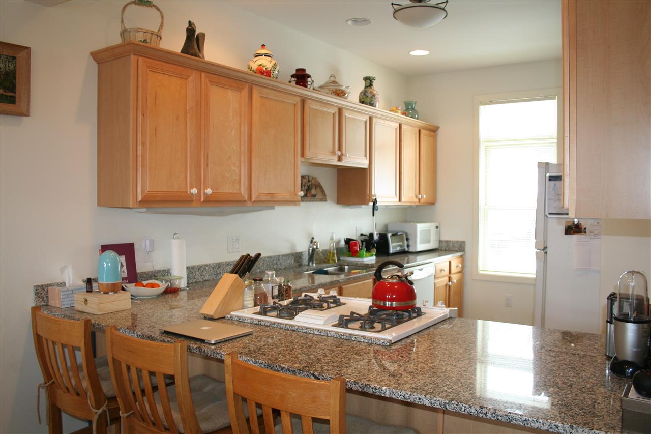 51 Catamount Road, Unit B Hartford, VT 05059 - Photo 4 of 15 Gallery Image 4