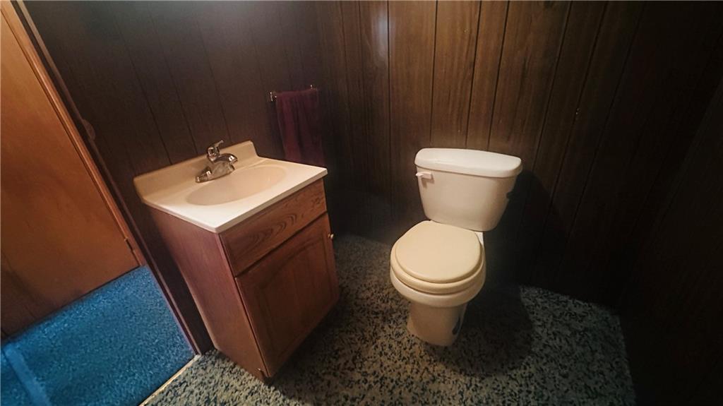 708 Lardintown Road Tarentum, PA 15084 - Photo 37 of 47 Powder room on upper level.