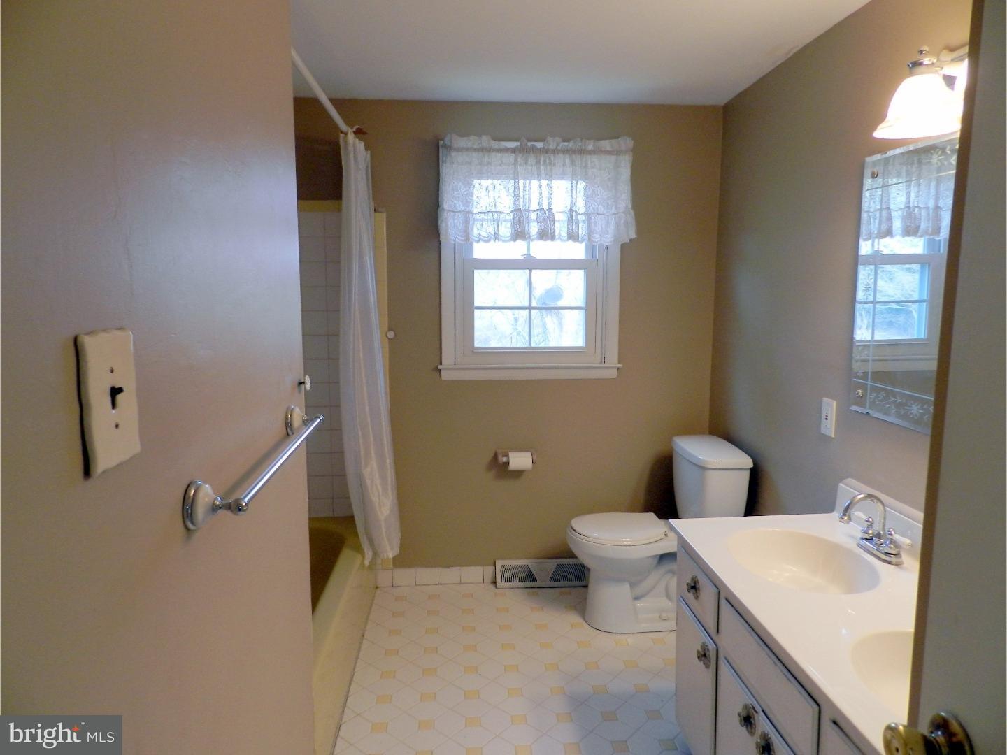 2064 Dutton Mill Road Newtown Square, PA 19073 - Photo 14 of 20 Bathroom