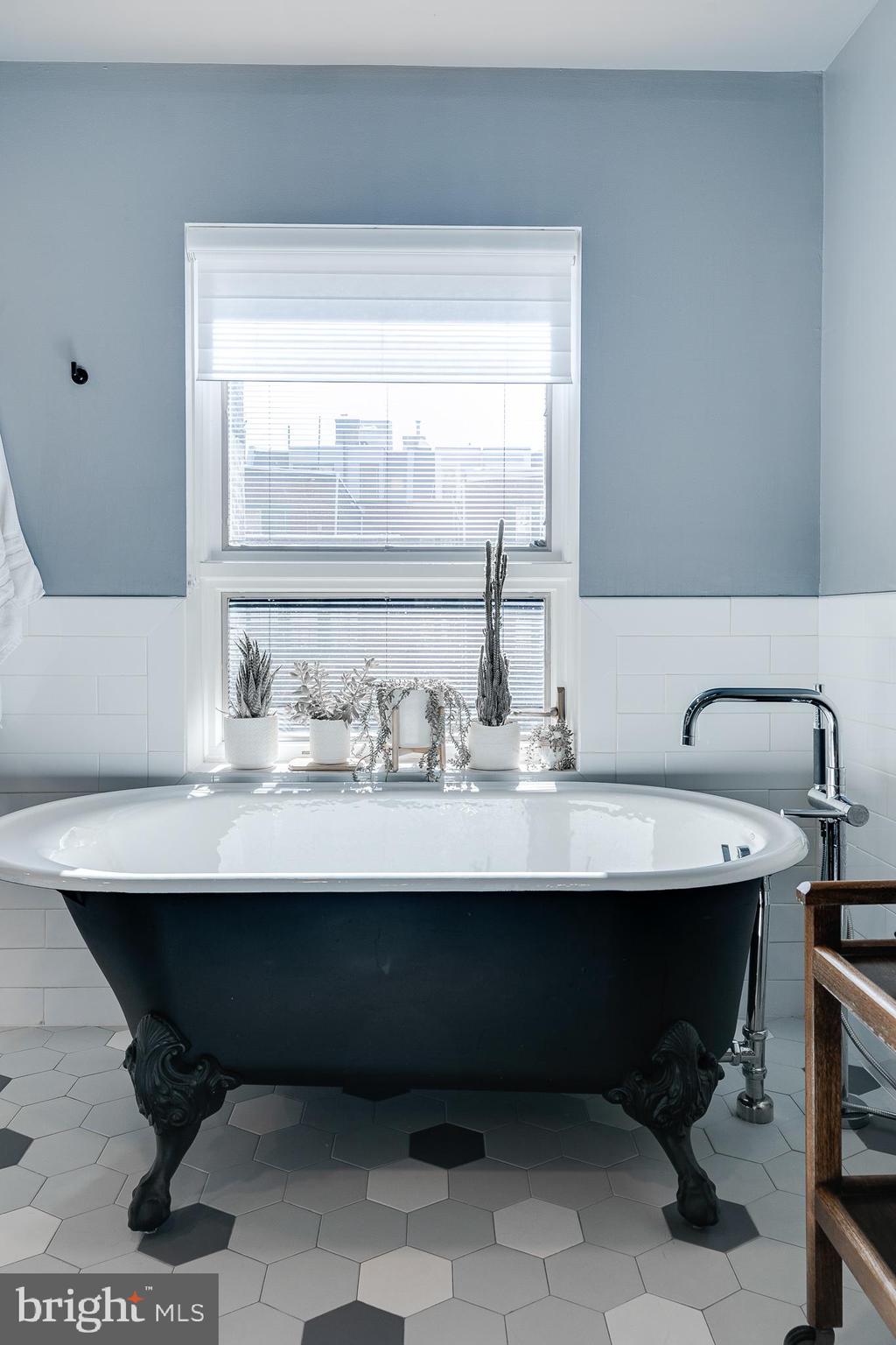 1718 Delancey Place Philadelphia, PA 19103 - Photo 34 of 49 Gallery Image 34