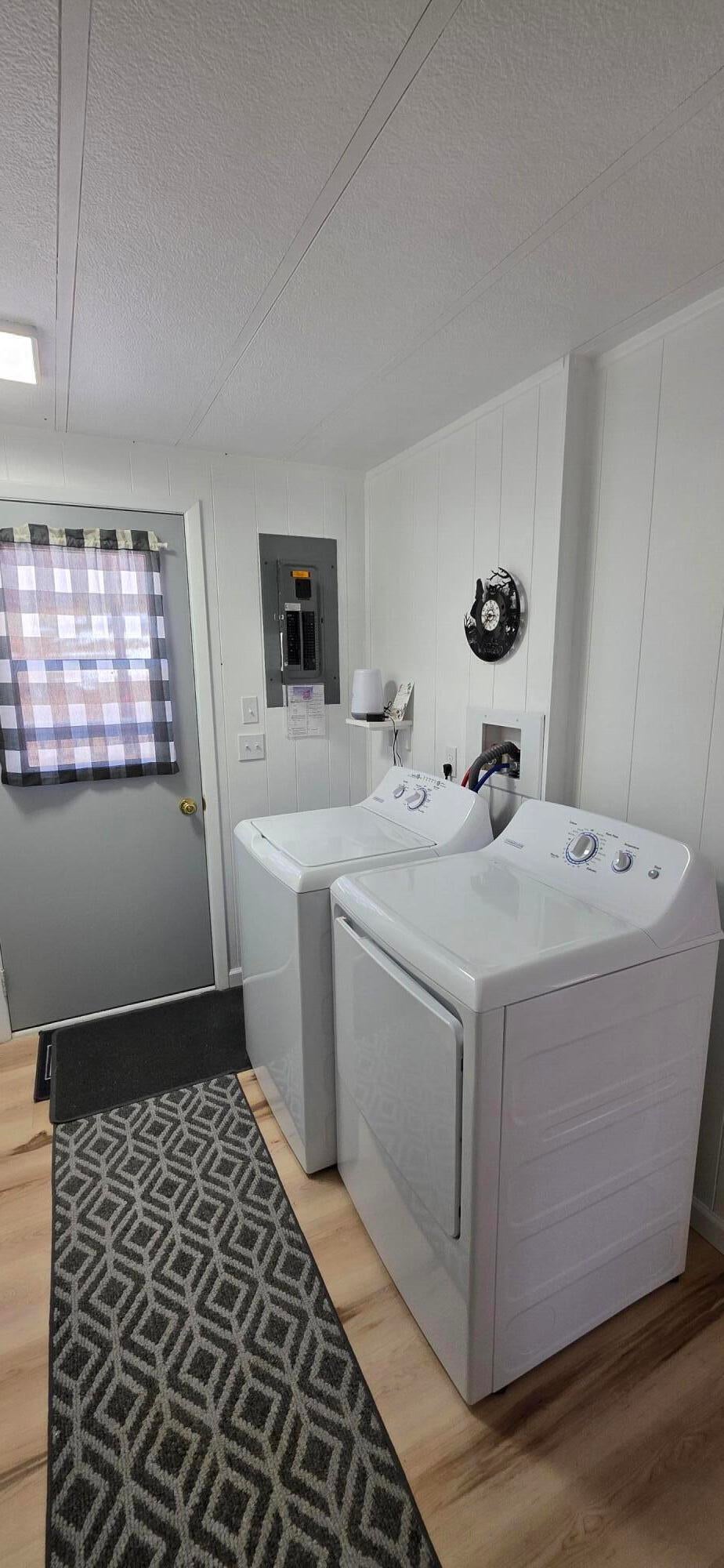5505 North 3 Mile Road Hessel, MI 49745 - Photo 11 of 18 Laundry