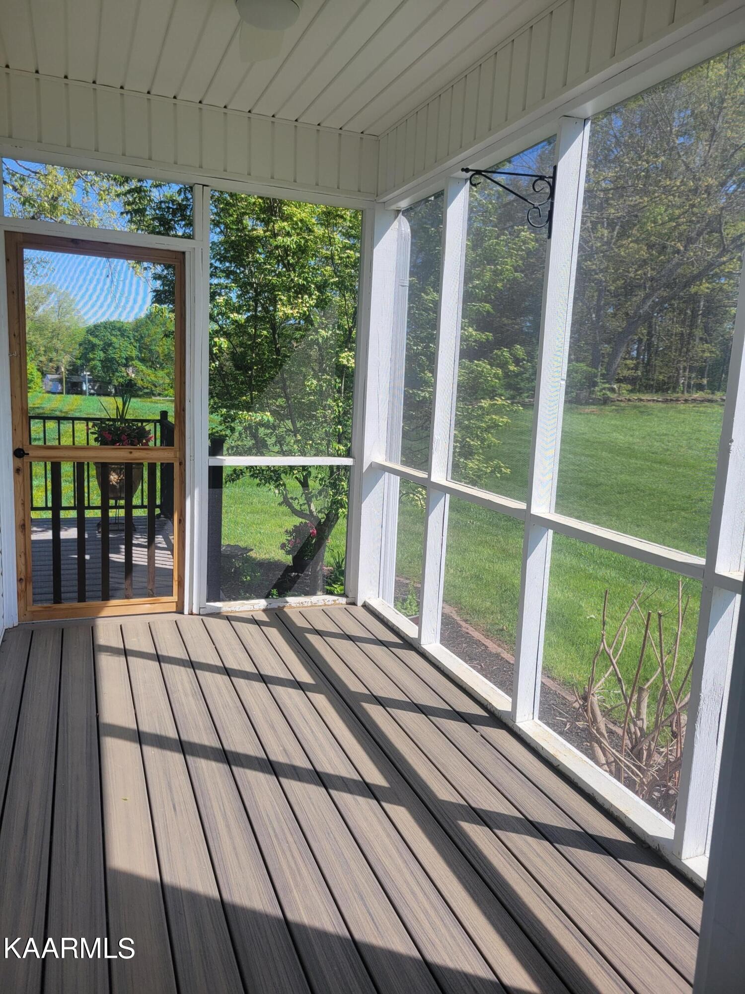4943 Morganton Road Greenback, TN 37742 - Photo 12 of 48 Gallery Image 12