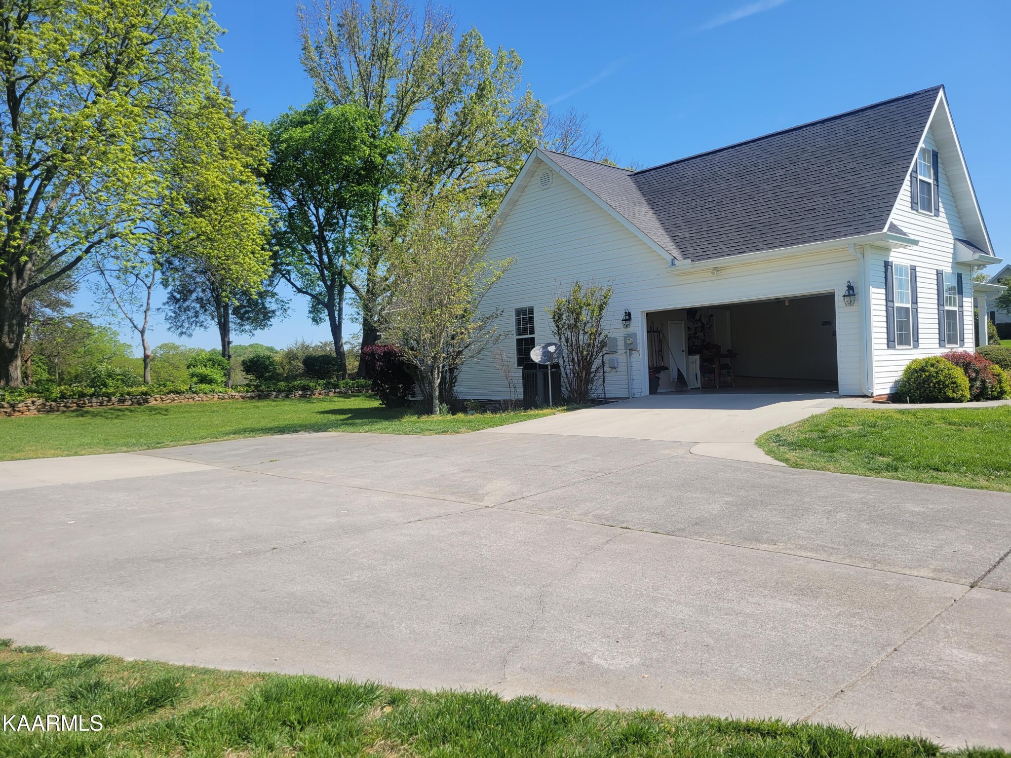 4943 Morganton Road Greenback, TN 37742 - Photo 15 of 48 Gallery Image 15