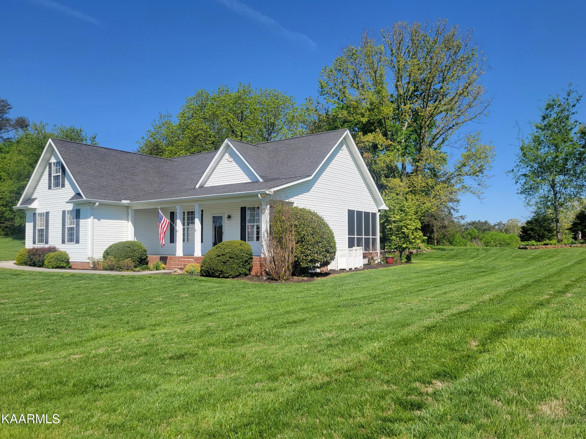 4943 Morganton Road Greenback, TN 37742 - Photo 5 of 48 Gallery Image 5