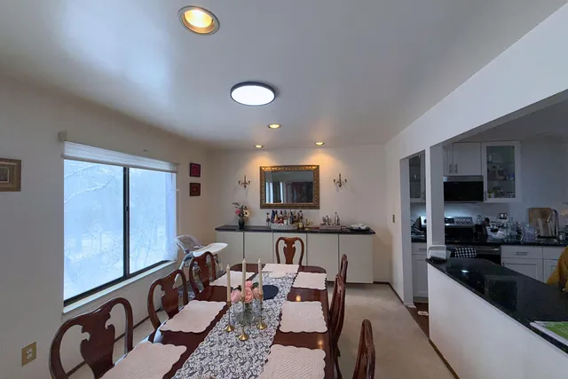 $250,000 | 7361 Radcliff Drive, West Bloomfield, MI 48322