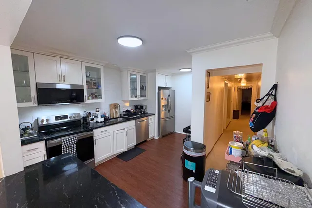 $250,000 | 7361 Radcliff Drive, West Bloomfield, MI 48322