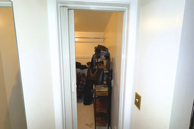 $250,000 | 7361 Radcliff Drive, West Bloomfield, MI 48322