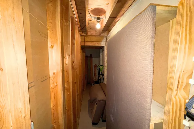 $250,000 | 7361 Radcliff Drive, West Bloomfield, MI 48322