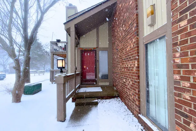 $250,000 | 7361 Radcliff Drive, West Bloomfield, MI 48322