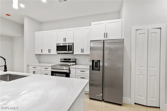 $2,400 | 456 Mercedes Court, Lehigh Acres, FL 33972