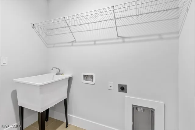 $2,400 | 456 Mercedes Court, Lehigh Acres, FL 33972