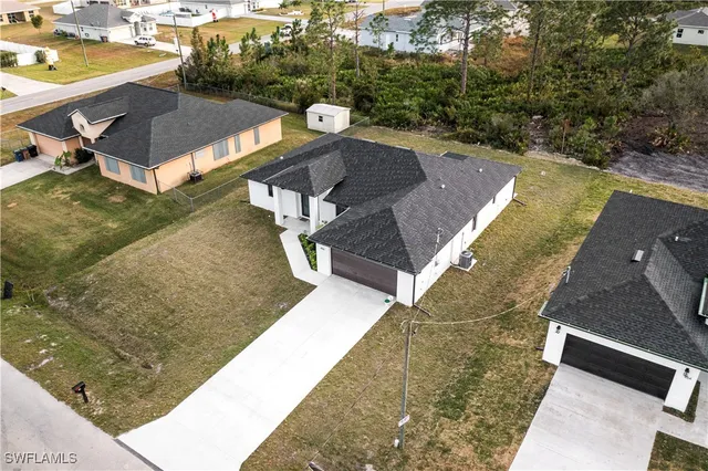 $2,400 | 456 Mercedes Court, Lehigh Acres, FL 33972