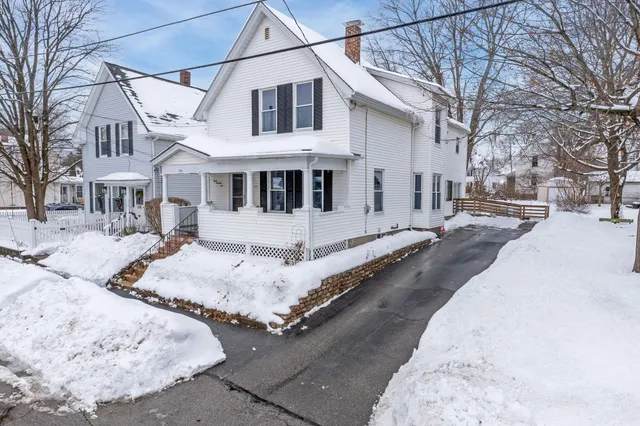 $399,000 | 372 Orange Street, Manchester, NH 03104