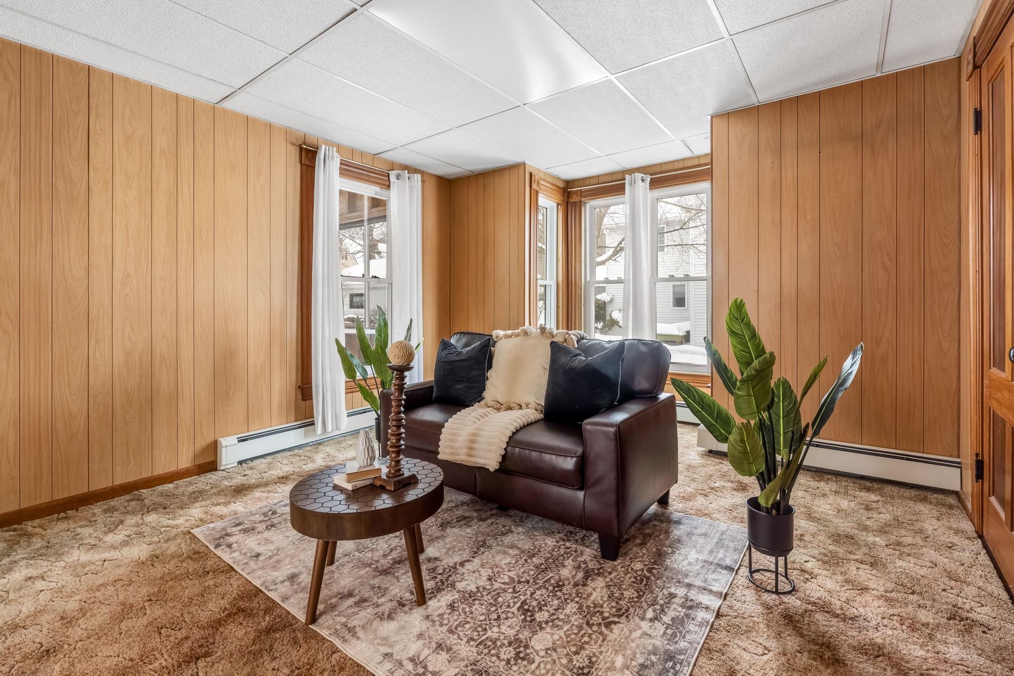 372 Orange Street Manchester, NH 03104 - Photo 13 of 34