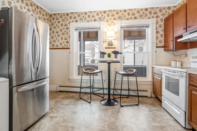 $399,000 | 372 Orange Street, Manchester, NH 03104