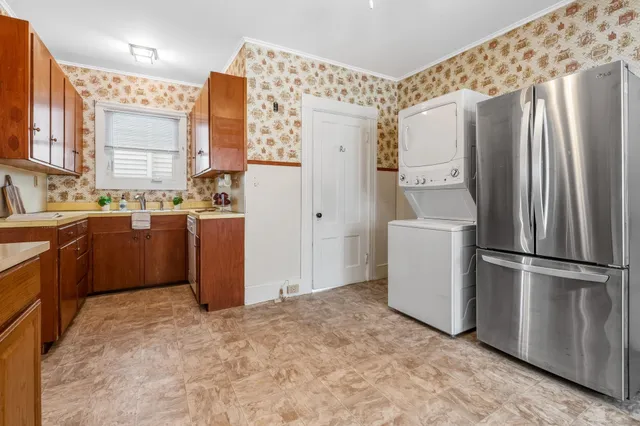 $399,000 | 372 Orange Street, Manchester, NH 03104