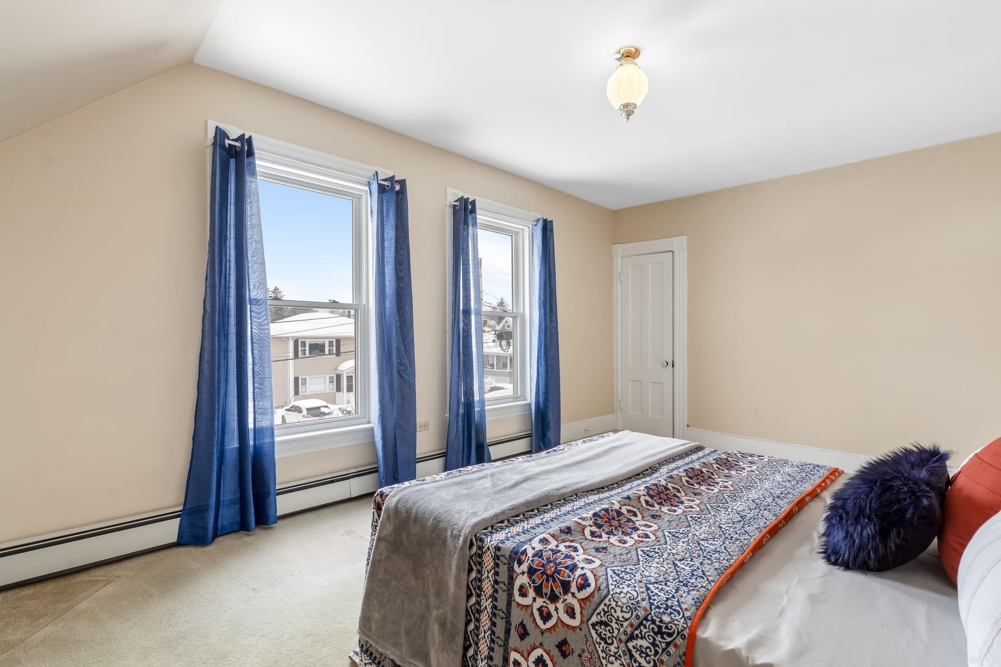 372 Orange Street Manchester, NH 03104 - Photo 21 of 34