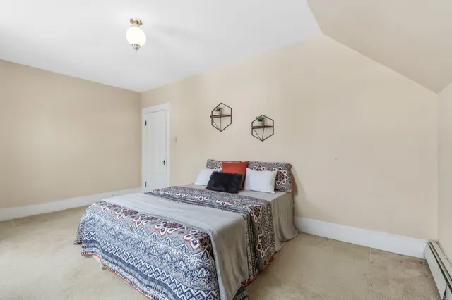 $399,000 | 372 Orange Street, Manchester, NH 03104