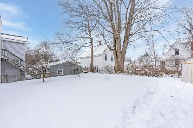 $399,000 | 372 Orange Street, Manchester, NH 03104