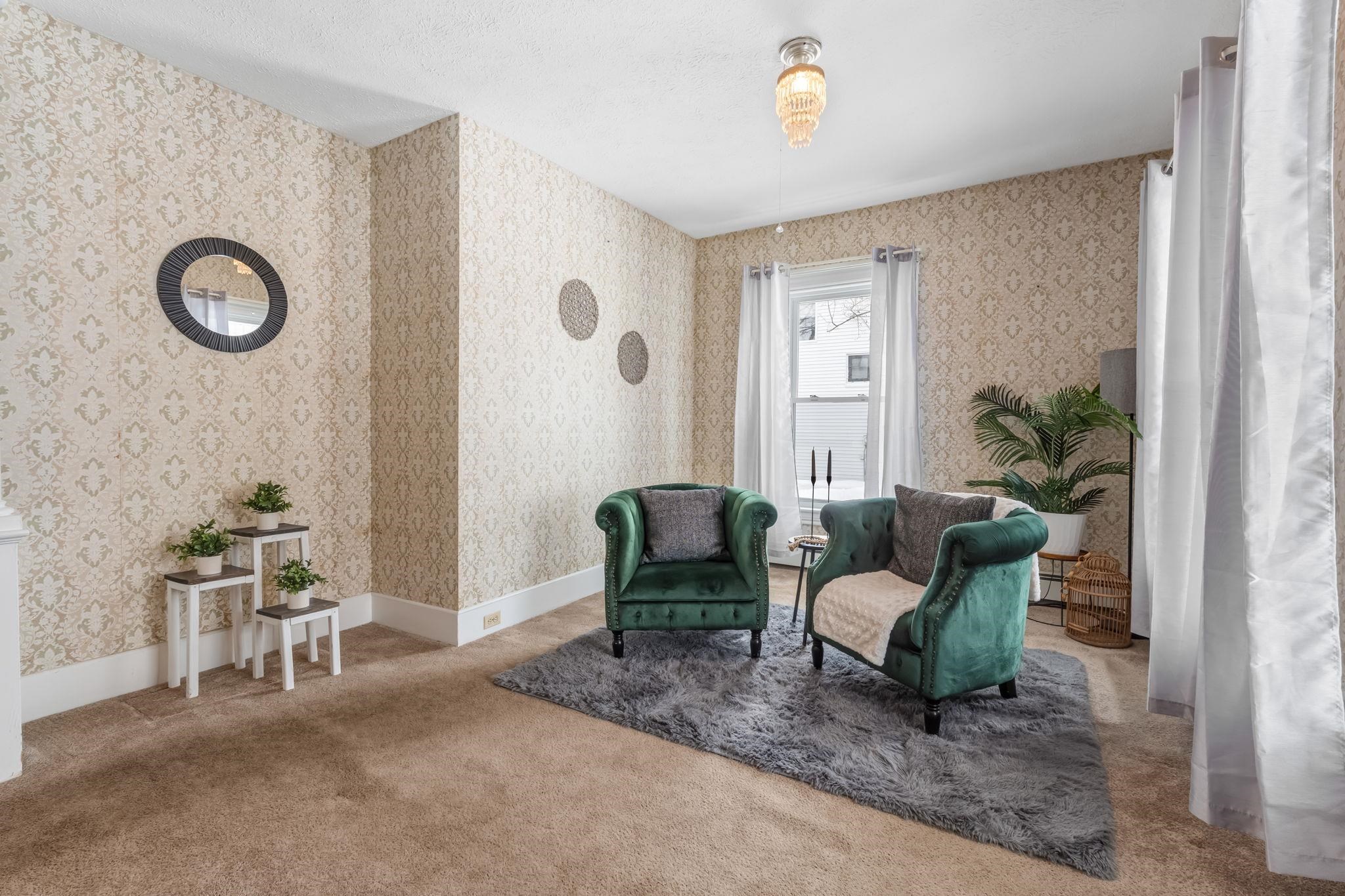 372 Orange Street Manchester, NH 03104 - Photo 6 of 34