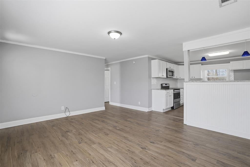 308 West Lamm Street Blue Ridge, TX 75424 - Photo 5 of 25