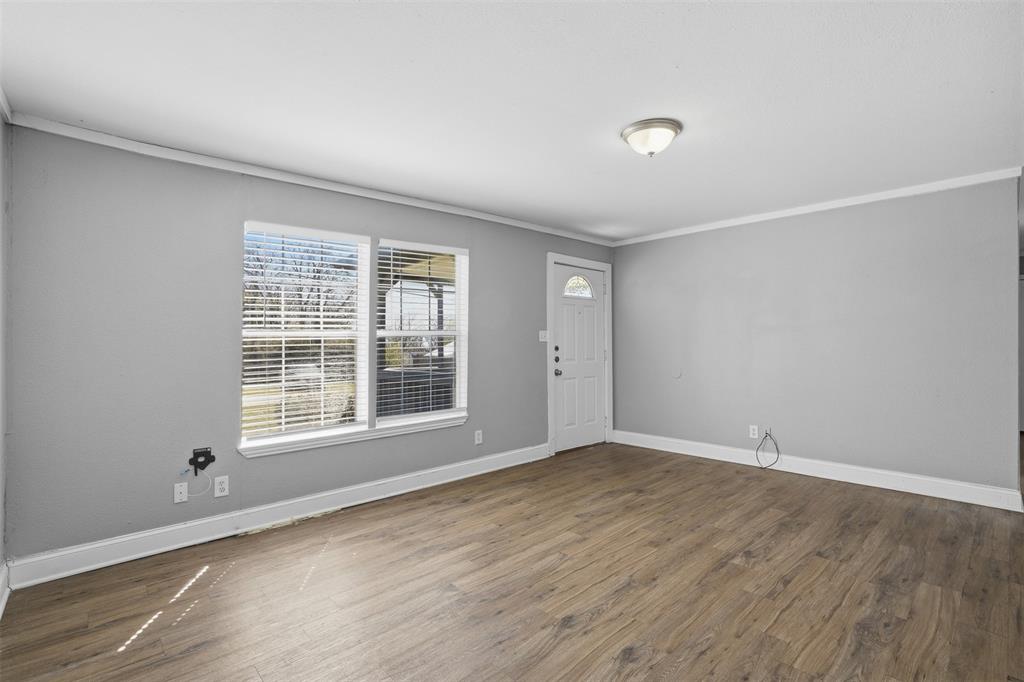 308 West Lamm Street Blue Ridge, TX 75424 - Photo 6 of 25