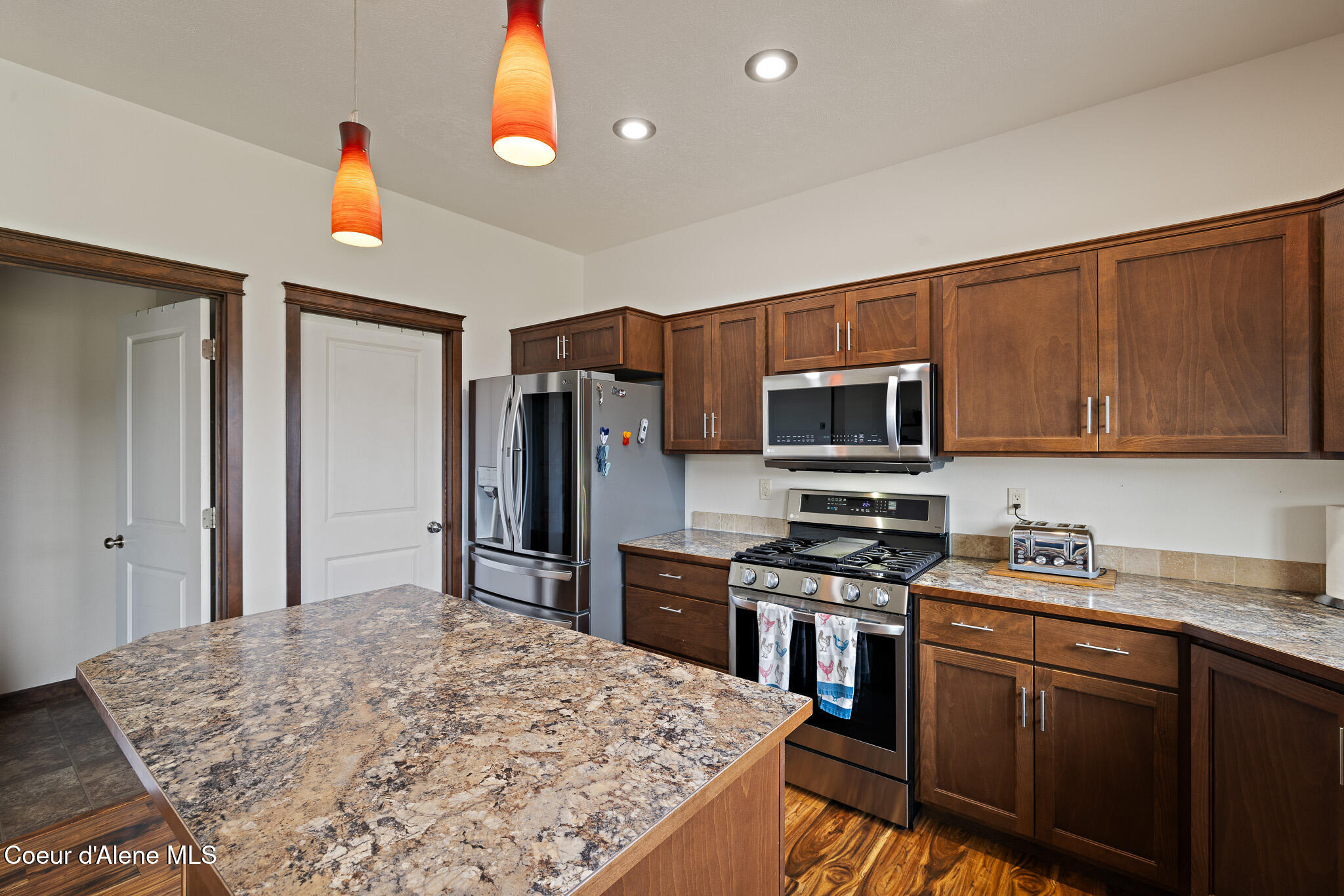 14932 North Pristine Circle Rathdrum, ID 83858 - Photo 5 of 29 0N8A4414